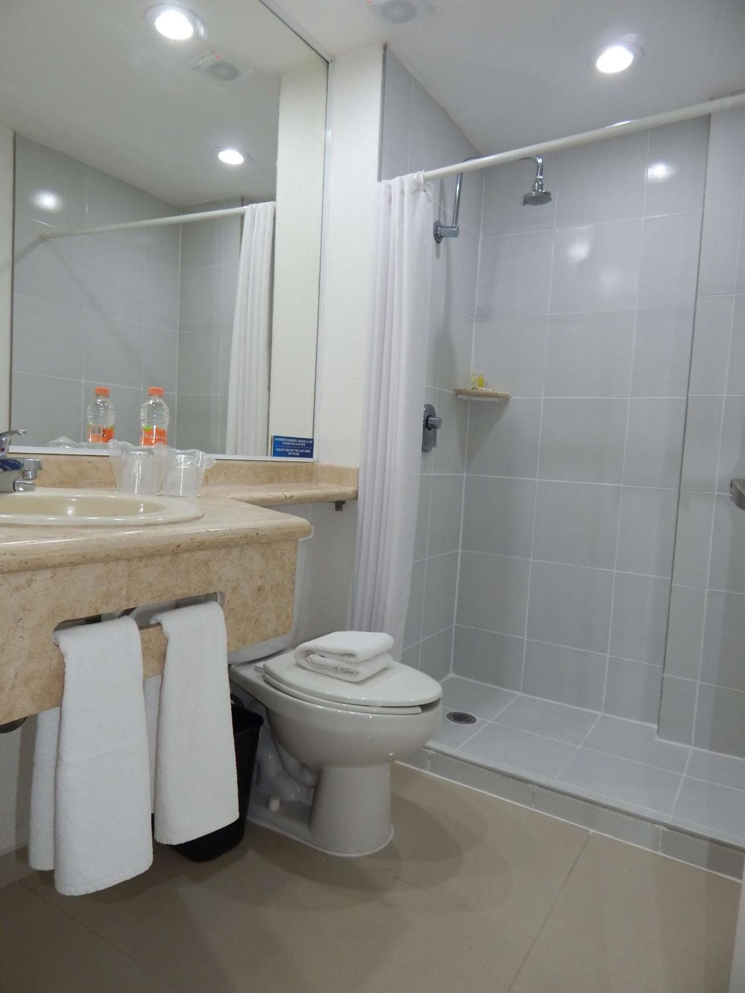 Hotel Gran Minatitlan Plaza Eksteriør bilde